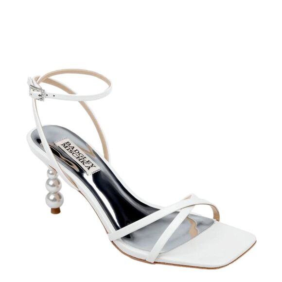 Badgley Mischka Callie Soft White MP7314 Women's
